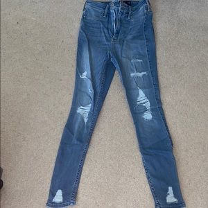 Hollister new distressed jeans with tags
